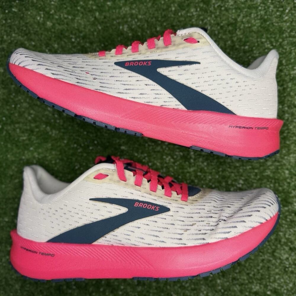 Brooks Hyperion Tempo Women 8B Ivory Pink Running Shoes 1203281B110